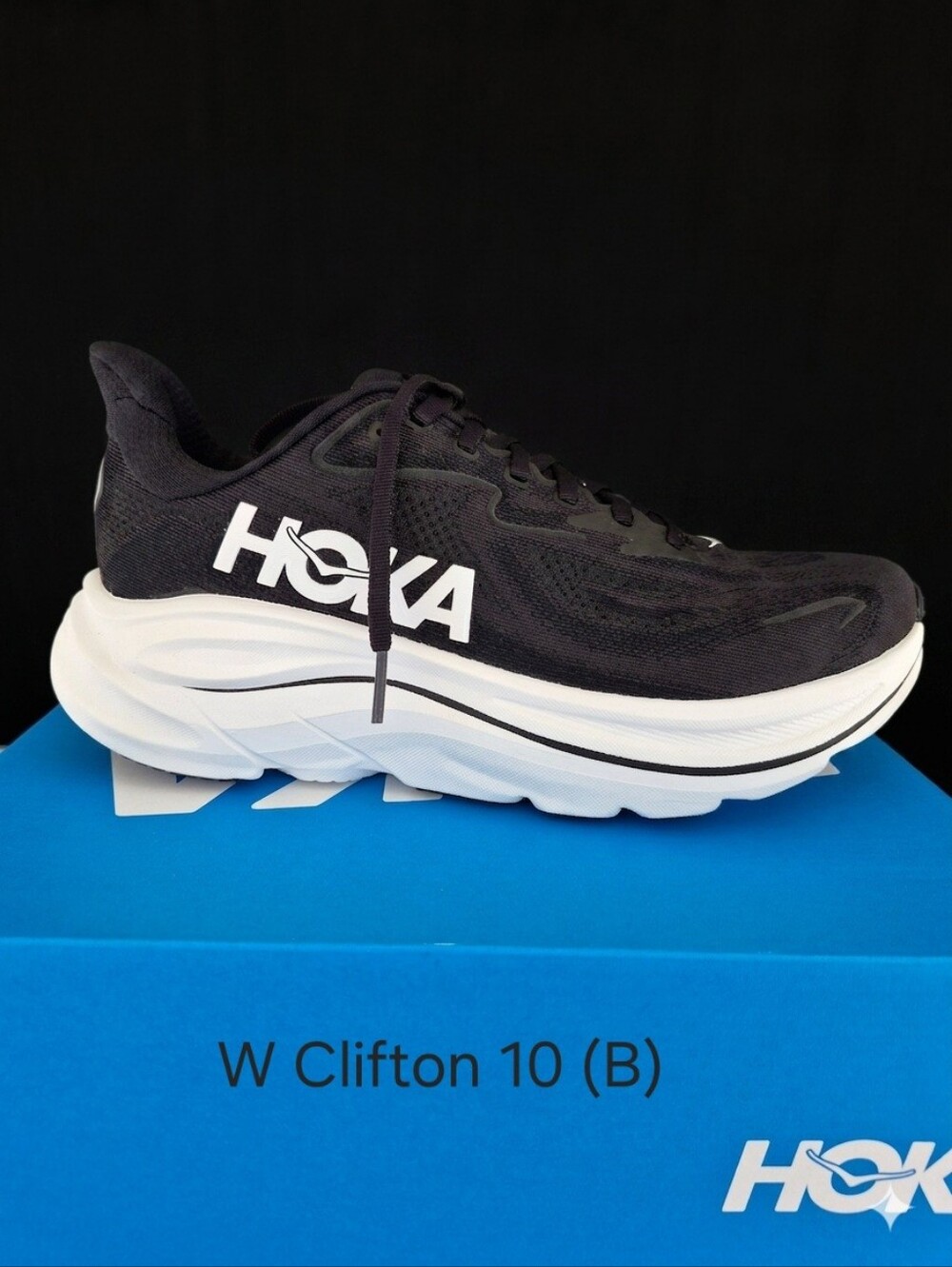 Hoka Womans Clifton 10 Running Shoes - Black/White (B)
